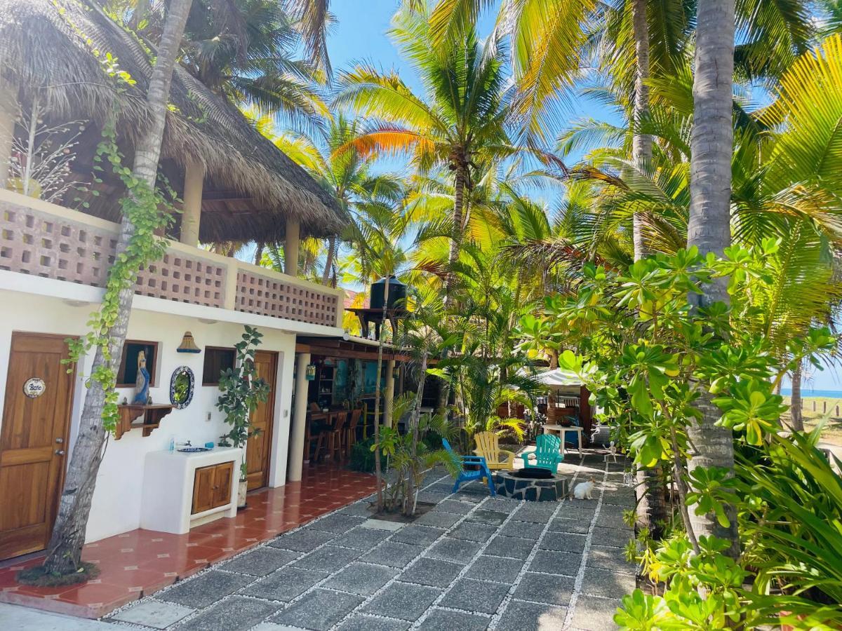 Bungalows Tree Tops - Adults Only Zihuatanejo Dış mekan fotoğraf