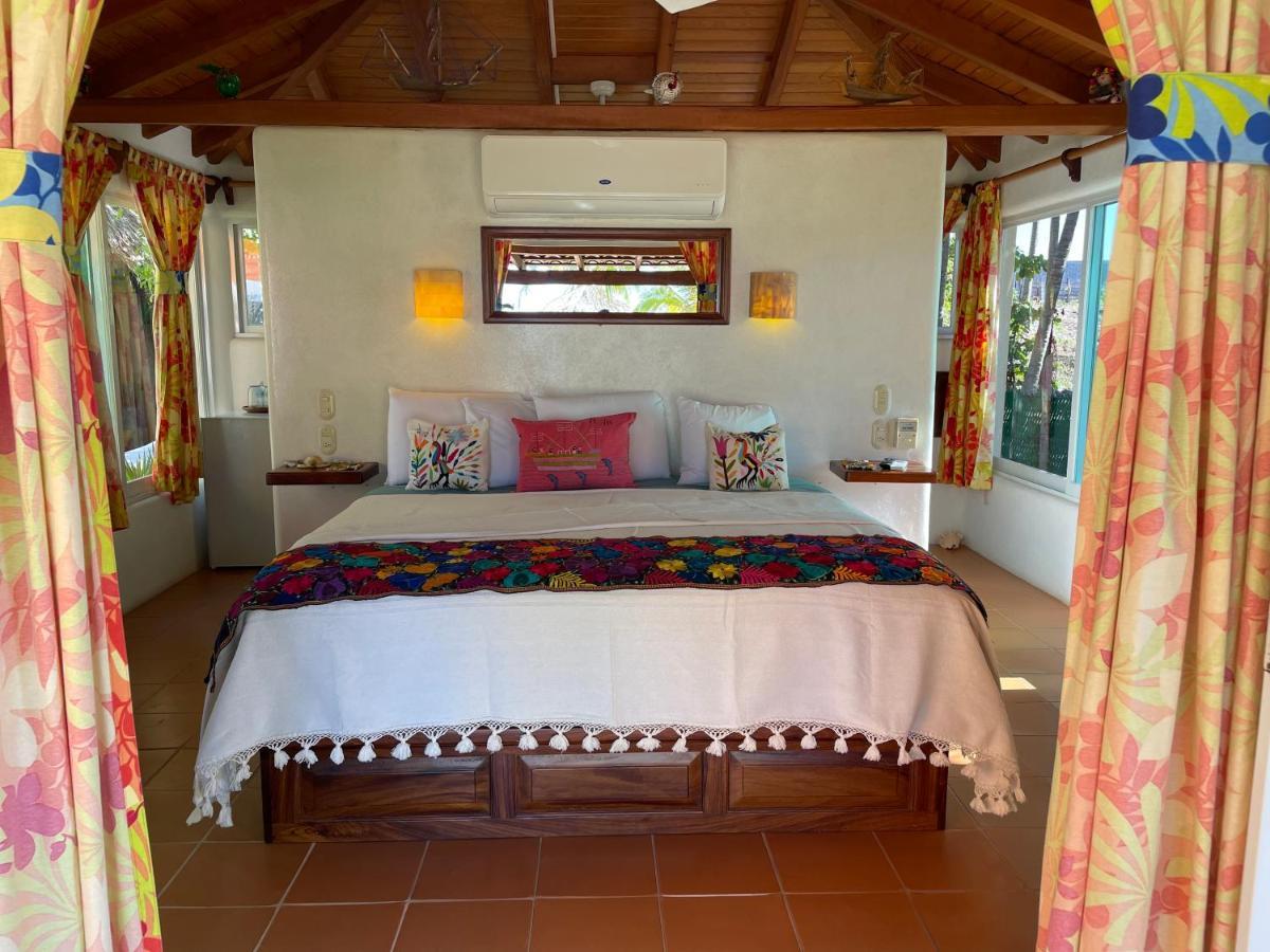 Bungalows Tree Tops - Adults Only Zihuatanejo Dış mekan fotoğraf