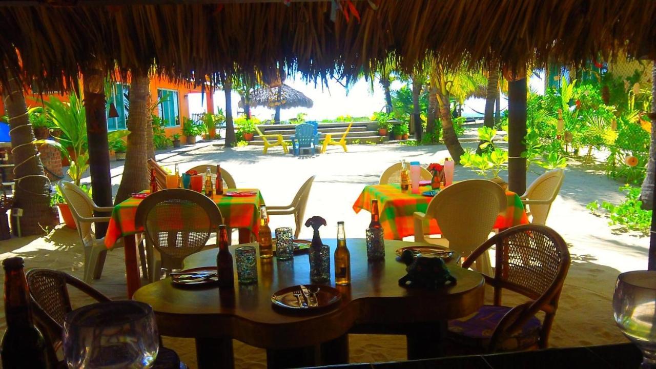 Bungalows Tree Tops - Adults Only Zihuatanejo Dış mekan fotoğraf