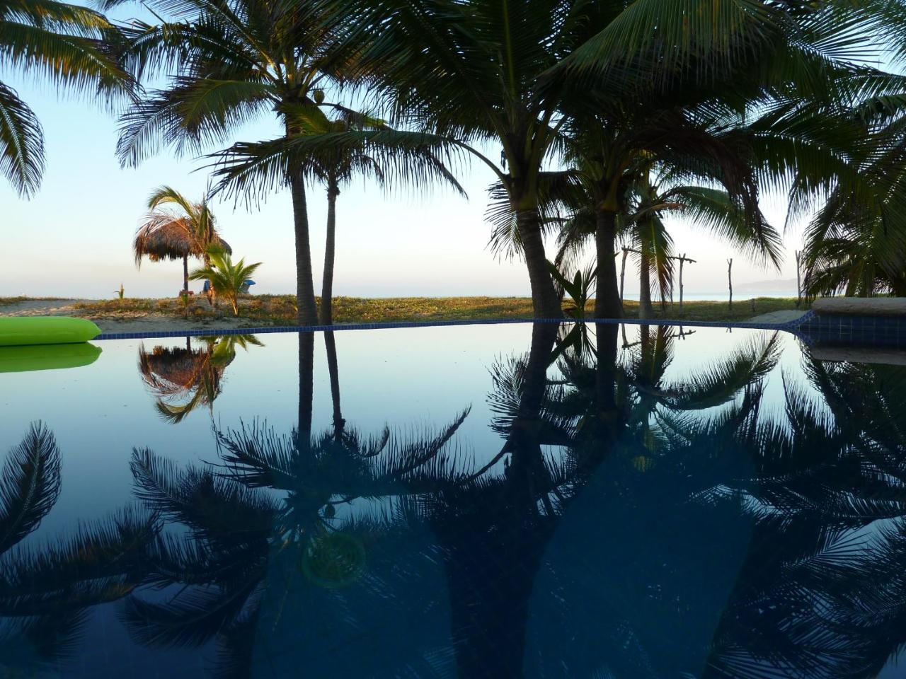 Bungalows Tree Tops - Adults Only Zihuatanejo Dış mekan fotoğraf